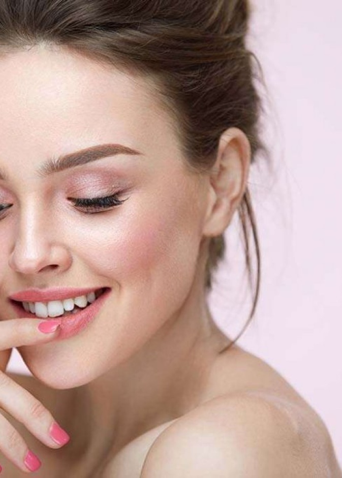 طريقة توريد الشفايف طبيعيا باستخدام التوت