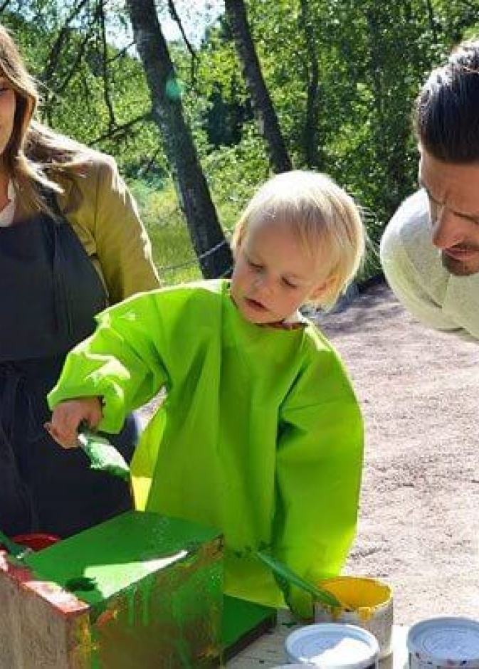 الأمير غابرييل يرسم بيتا للطيور