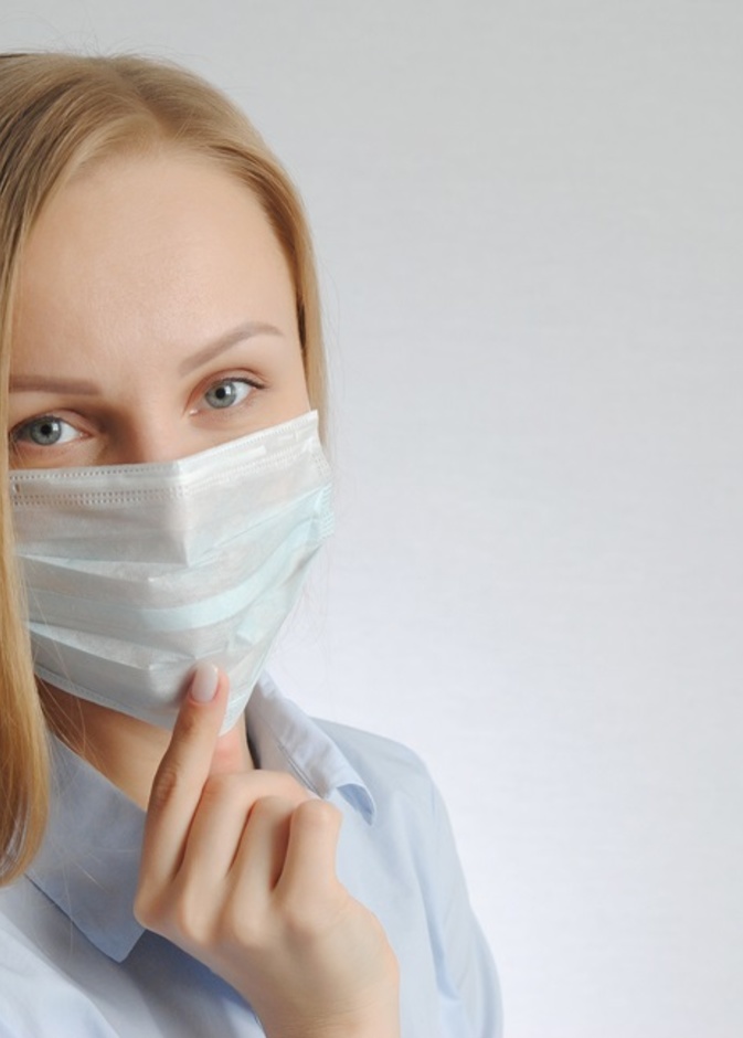 نصائح لتجنب المشاكل الجلدية الناتجة عن ارتداء الكمامة 
