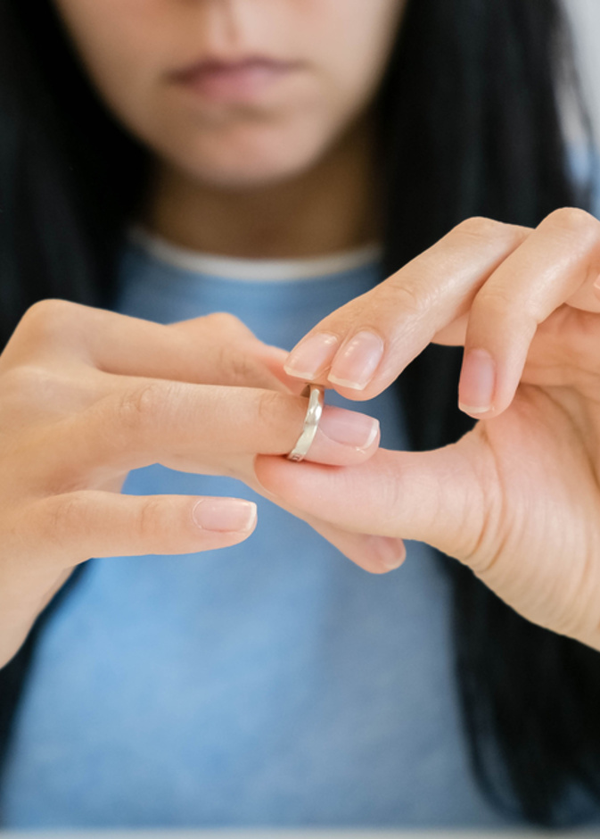 هل تندم الزوجة بعد الخلع