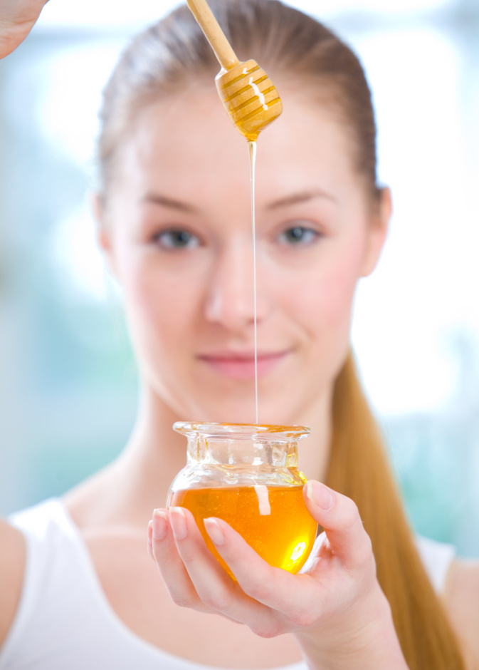 العسل الابيض لا يتم وضعه على المشروبات والاطعمة الساخنة في الرجيم