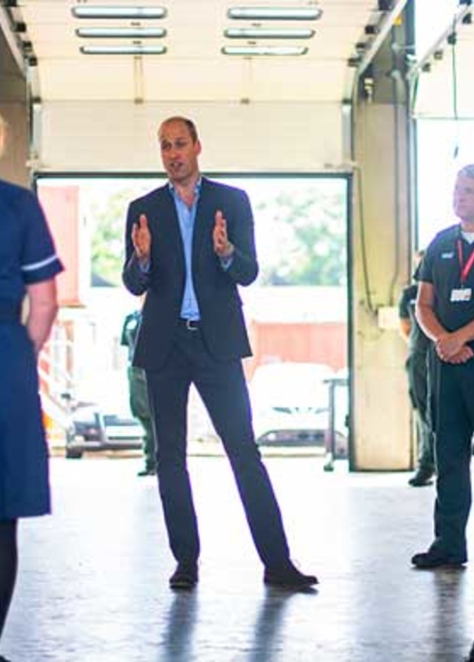 الأمير وليام يوجه رسالة شكر لخدمة الطوارئ 999