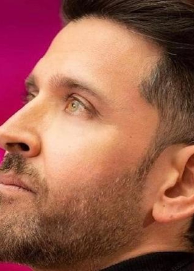 هريثيك روشان يغرد في يوم المعلم