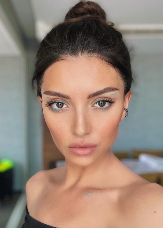 هكذا زينت ناتالي فنج الصيحات الجمالية العصرية