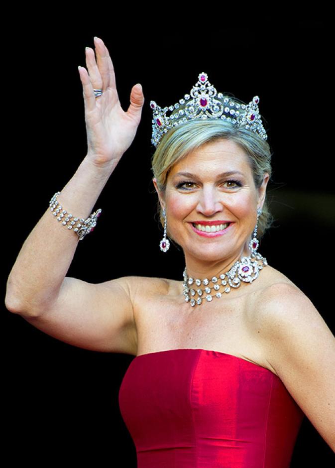  أجمل القلادات المبتكرة لملكة "الفخامة" ماكسيما