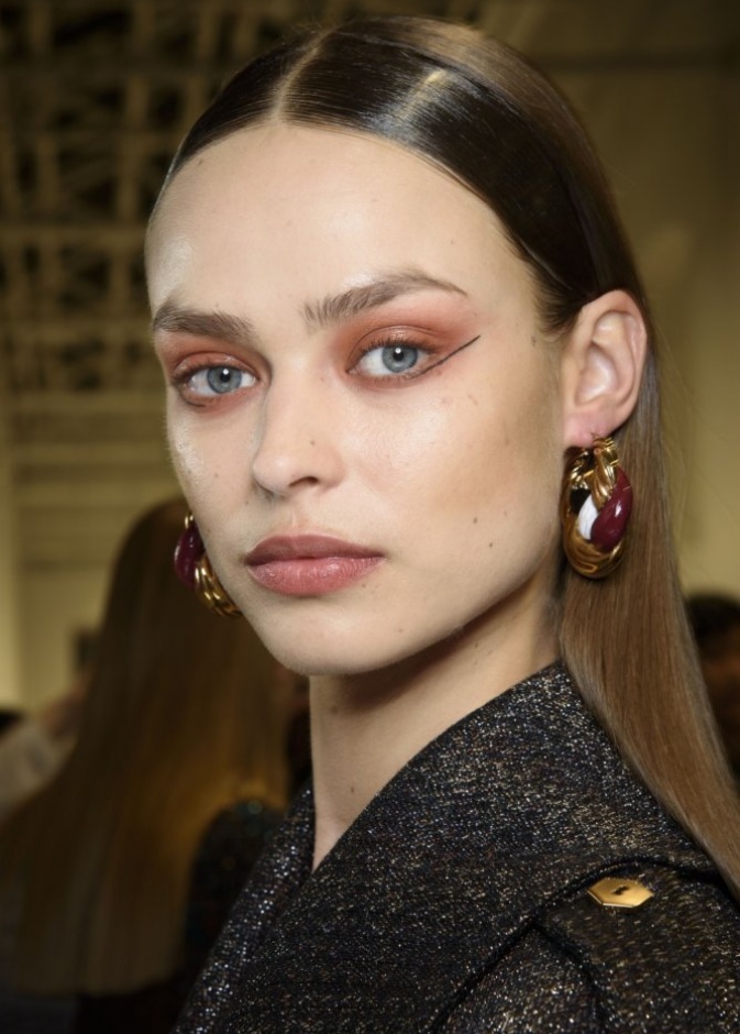 رسمات ايلاينر خريف 2020 هندسية بأسلوب missoni