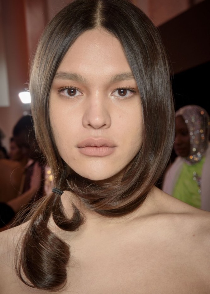 صيحات جمالية غريبة  بأسلوب area