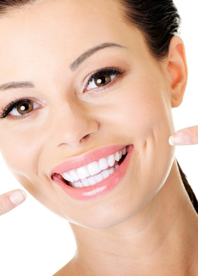 خلطات طبيعية لتبييض الاسنان في يوم واحد فقط.