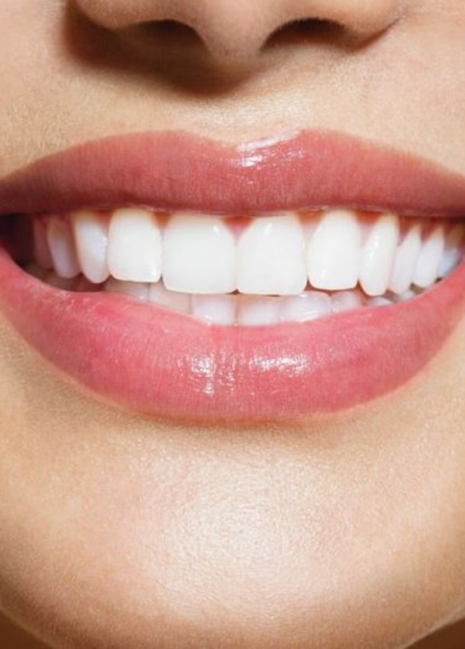 خلطات الكركم لتبييض الاسنان