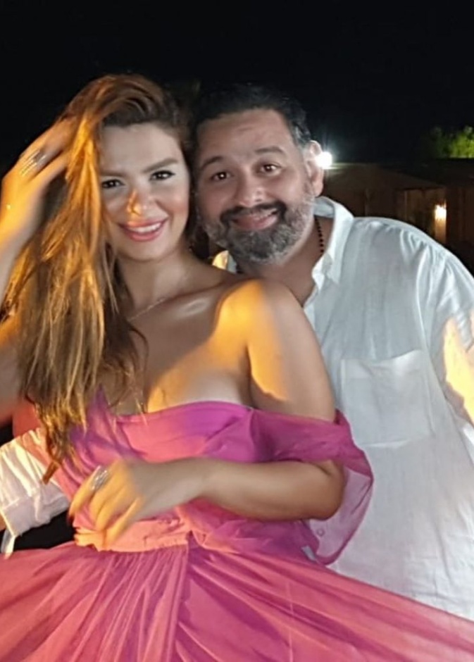 أمير شاهين وخطيبته