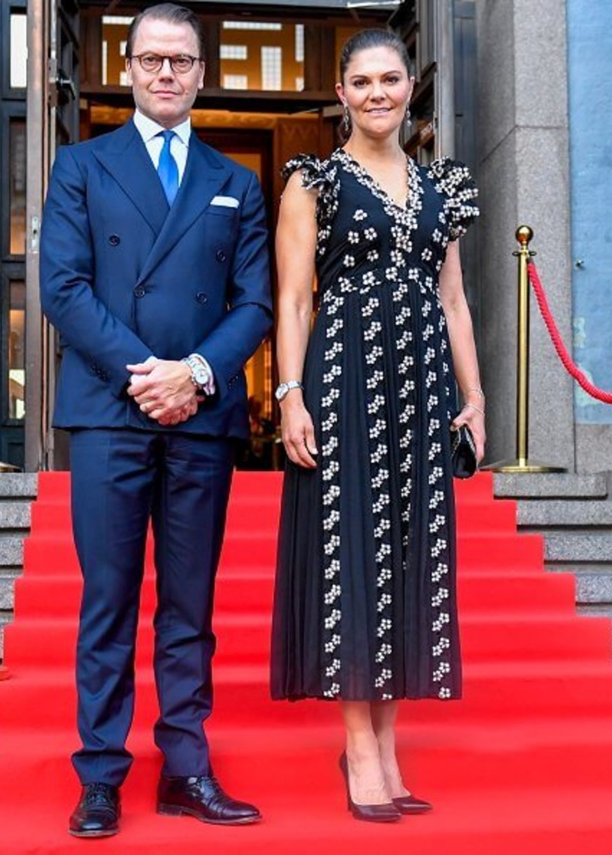 الأميرة فيكتوريا وزوجها في افتتاح الموسم الجديد للأوركسترا الفيلهارمونية الملكية