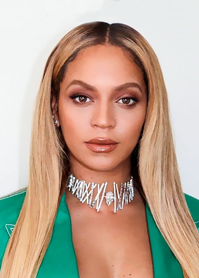 اجمل مجوهرات بيونسيه فاتنة بعقد الماس من ميسيكا Messika