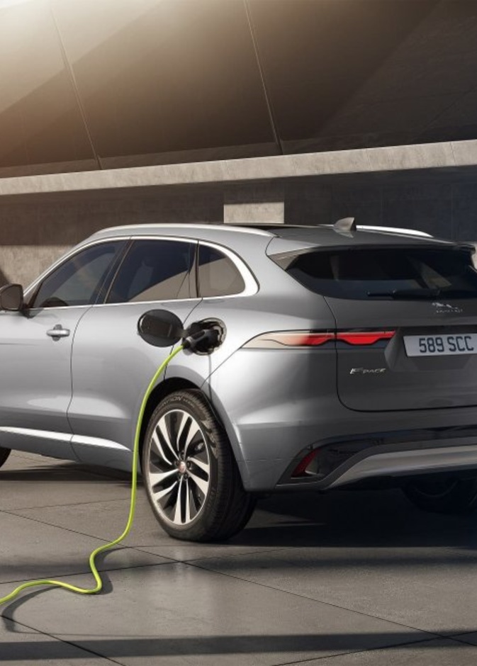 جاغوار تحدد موعد الإعلان عن رانج روفر الكهربائية