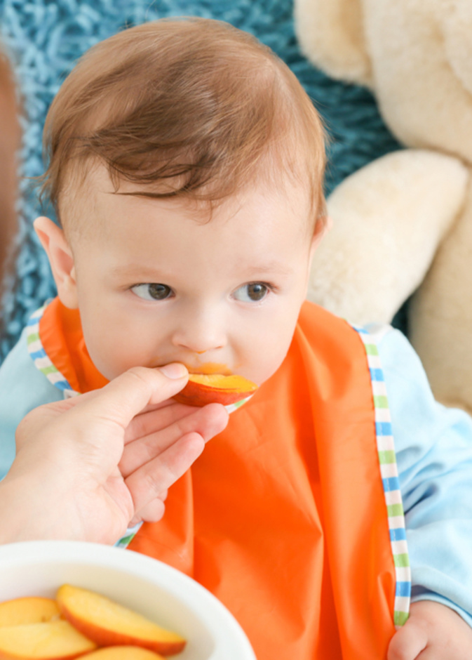 فوائد الخوخ للاطفال الرضع