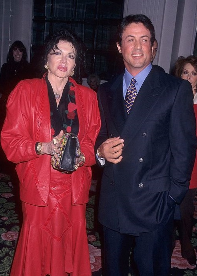 سيلفستر ستالون ووالدته