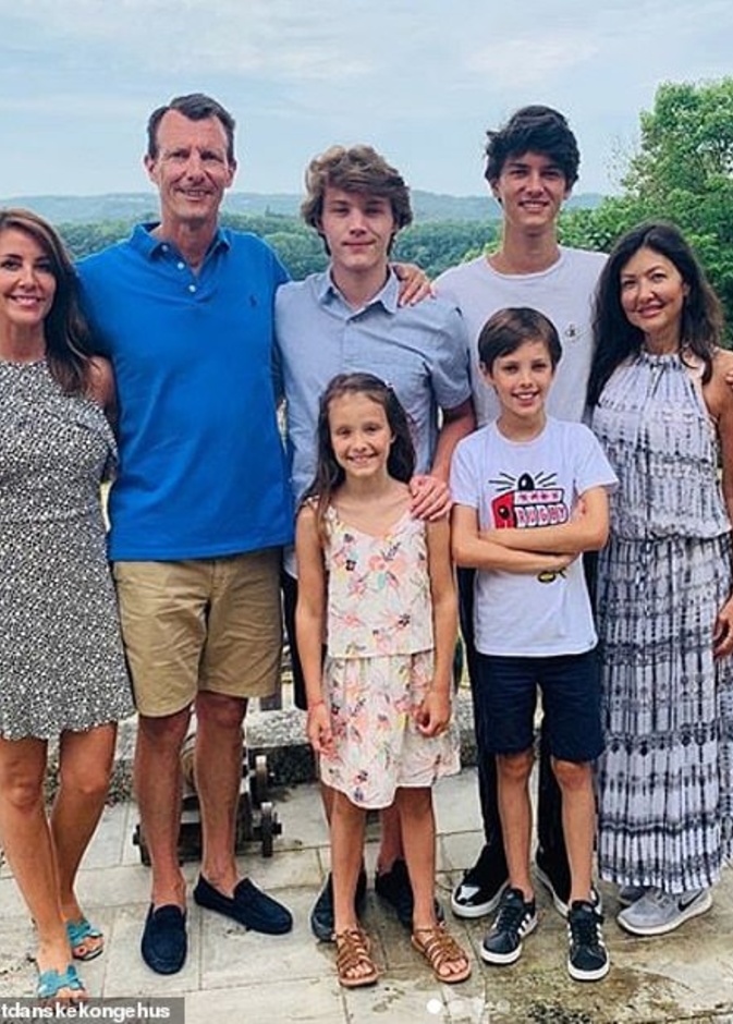  الأمير يواكيم يعود إلى عمله