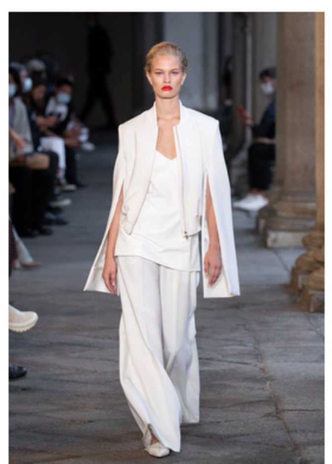 إطلاق مجموعة Max Mara لموسم ربيع وصيف 2021