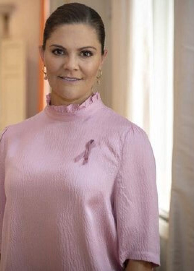 تصميم الشريط الوردي سنويا