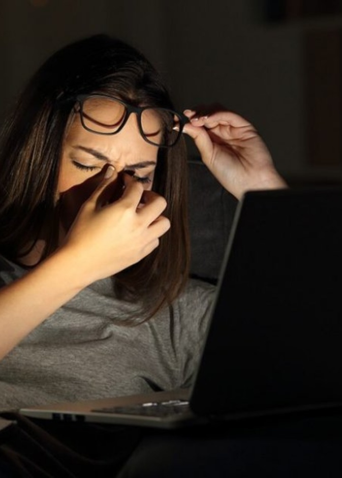 حافظ على نظافة عينيك ولا تلمسها بيديك إذا لم تغسلها بالصابون