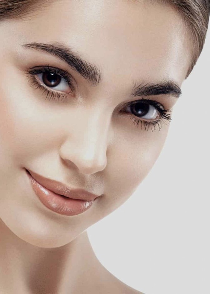  افضل ماسكات طبيعية لتنظيف الوجه وتفتيح لونه