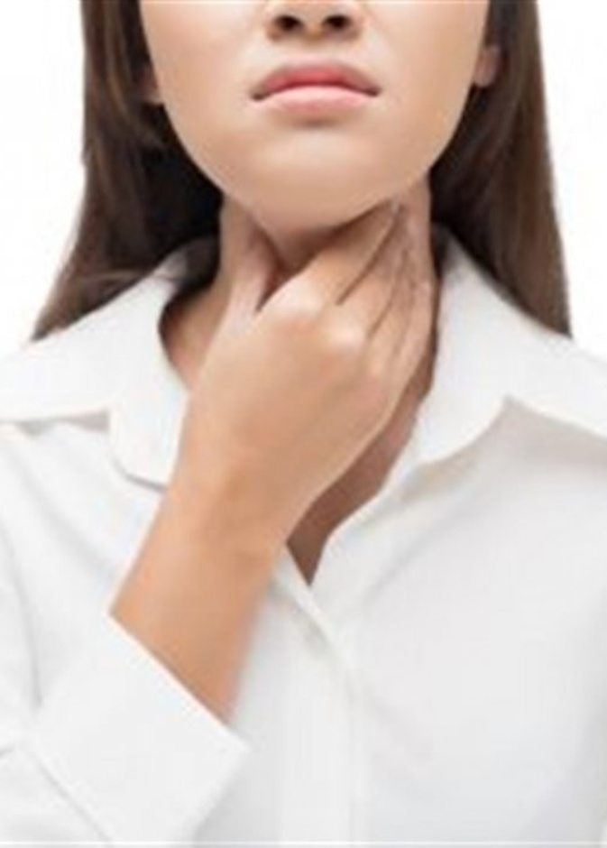  أسباب جفاف الحلق وعلاجه