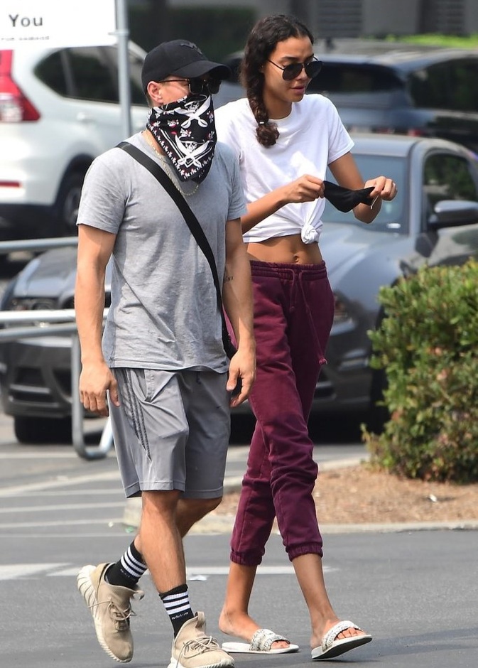 رايان دورسي ونيكيلا ريفيرا