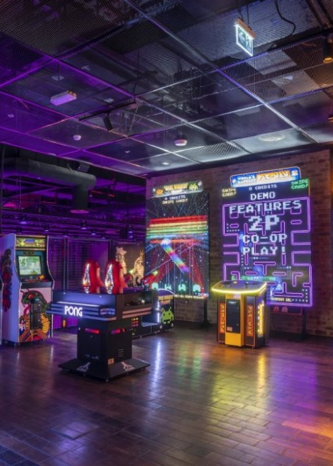 لعشاق تجارب الطعام والاحتفالات والترفيه.. Brass Monkey يفتتح أبوابه