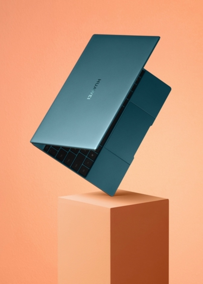 حاسوب HUAWEI MateBook X المحمول الجديد