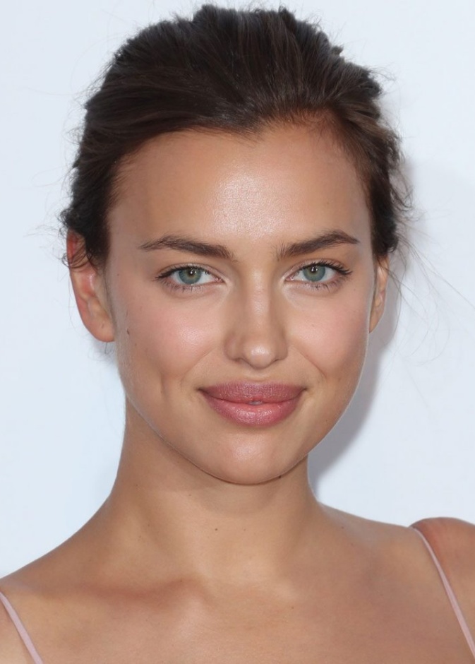 تعرفي على النصائح الجمالية للعناية بالبشرة من أيرينا شايك Irina Shayk