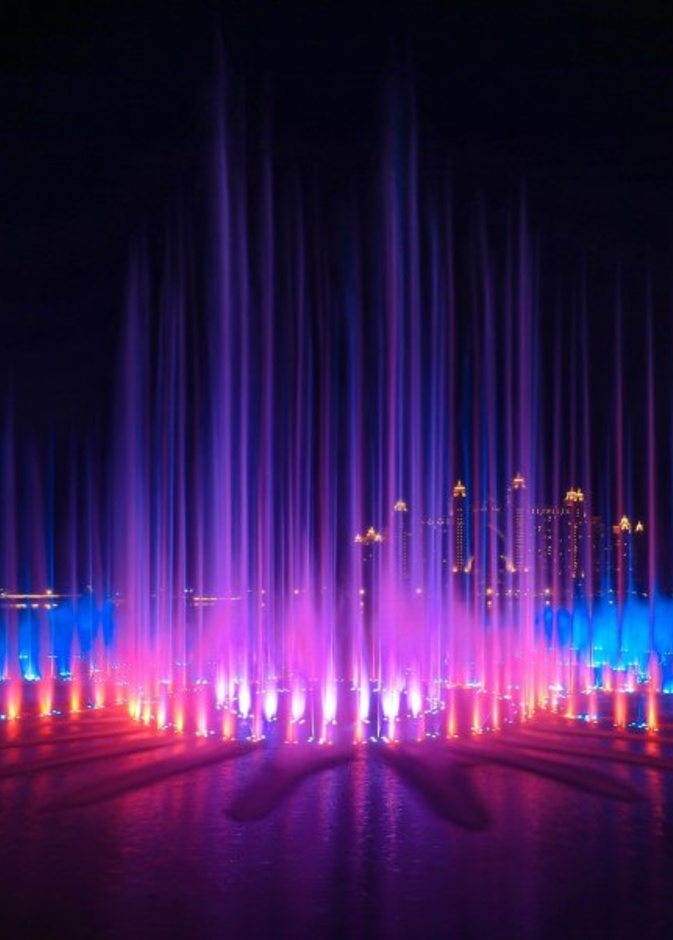 "ذي بوينت" في دبي تحتضن أكبر نافورة مياه في العالم