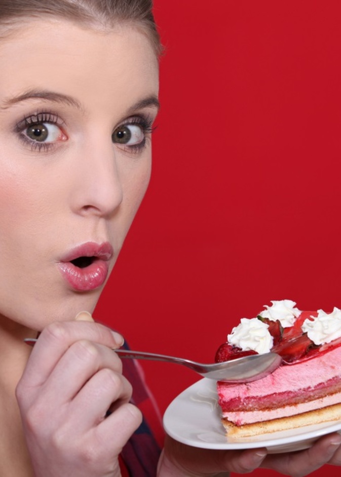 الحلويات والسكاكر من الاكل الممنوع لمريضة سرطان الثدي