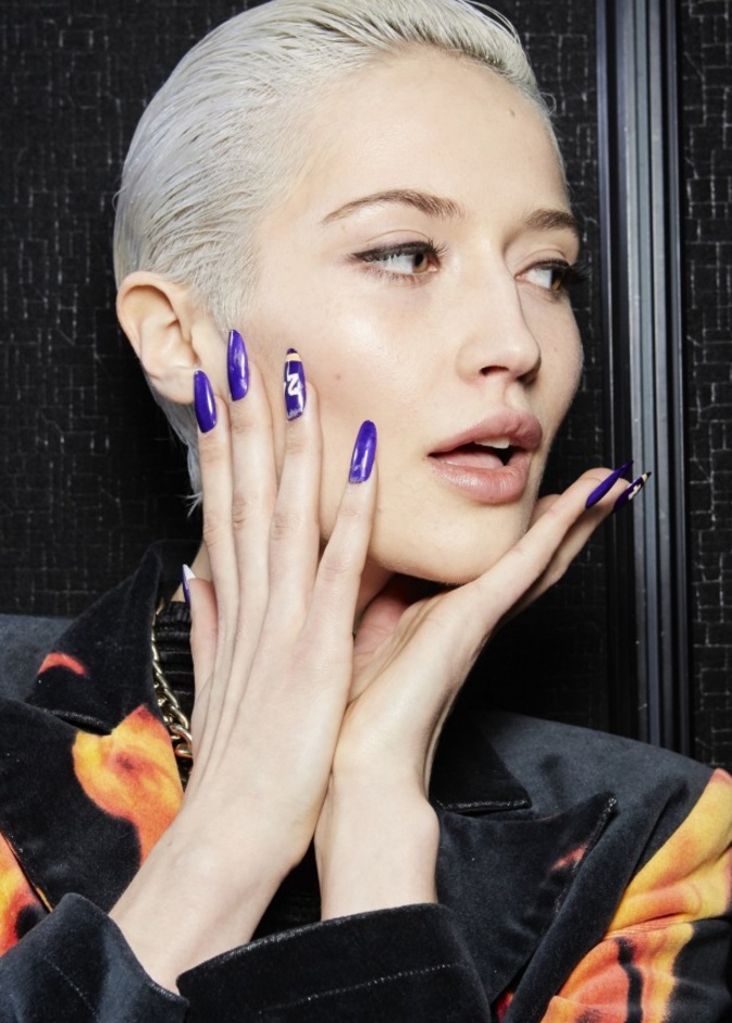 احدث رسومات طلاء الاظافر الهندسية 2020 بأسلوب Philipp Plein