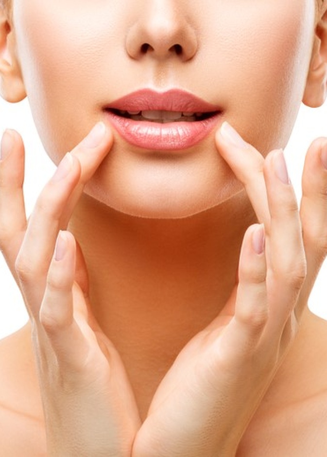 نصائح جمالية لمحاربة تشثث الشفاه في فصل الشتاء