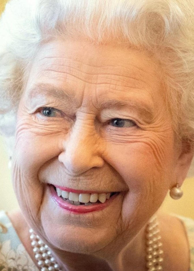 إليزابيث الثانية Queen Elizabeth II ملكة بريطانيا