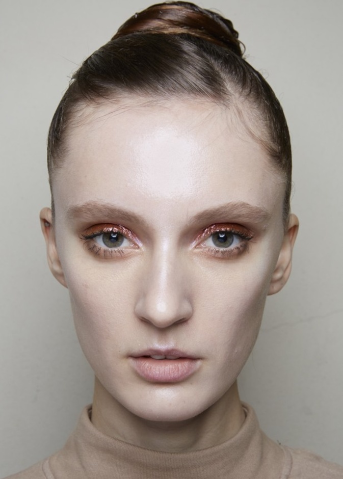 احدث صيحات المكياج لإطلالة مميزة في خريف 2020 من وحي Cividimi 