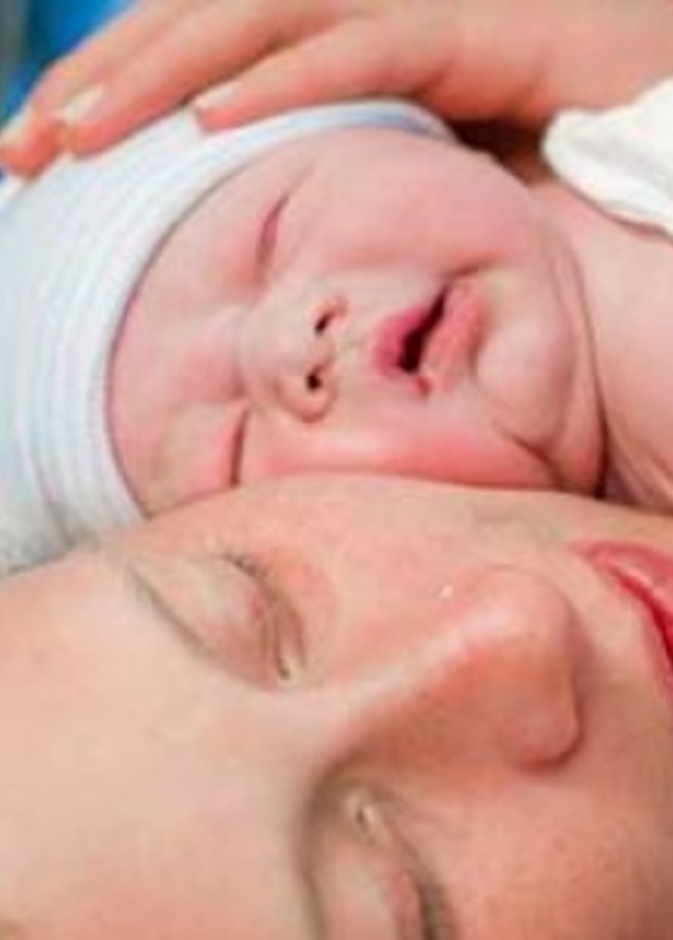 علامات واعراض الولادة القيصرية في الشهر الثامن