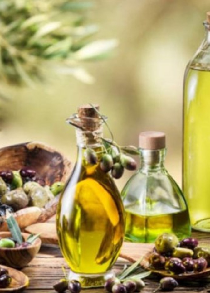 زيت الزيتون البكر القطفة الأولى يعتبر أحد أفضل أنواع زيت الزيتون من ناحية الجودة والقيمة الغذائية العالية التي يحتوي عليها، يتأثر بدرجات الحرارة العالية 