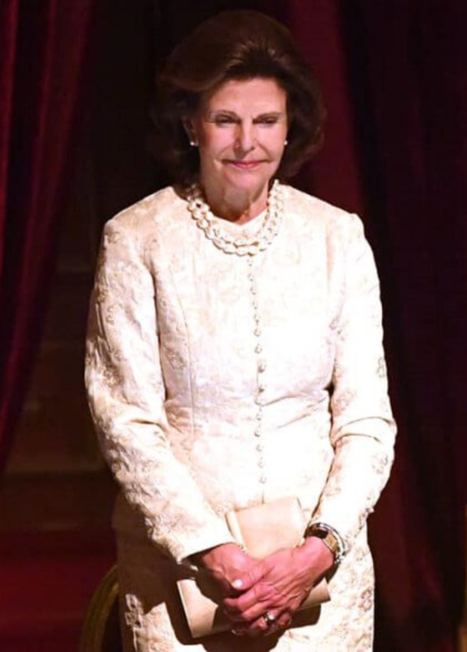 ملك وملكة السويد يشاهدان أحدث عروض دار الأوبرا الملكية