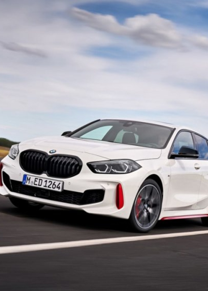 سيارة 128ti المدمجة