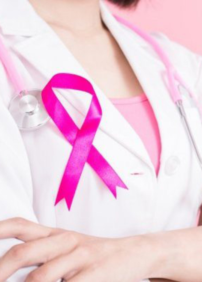  متى تبدأ النساء بالفحص المبكر عن سرطان الثدي؟