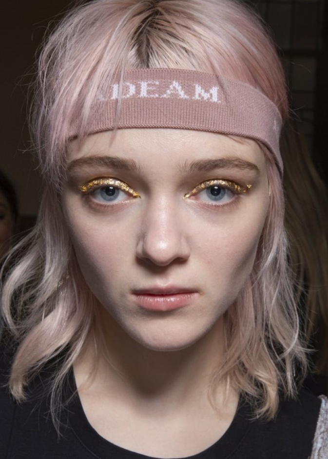 موضة اكسسوارات الشعر الرياضية من دار Adeam