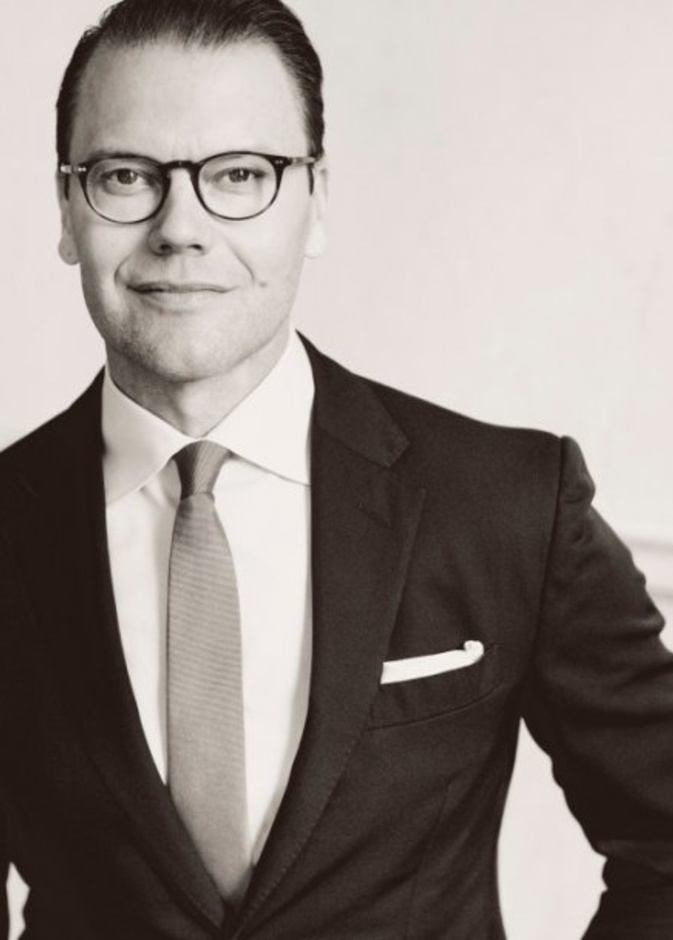 الأميرة فيكتوريا تعلق على غياب زوجها