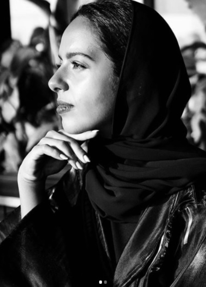 مصممة المنسوجات الإماراتية حصة السويدي