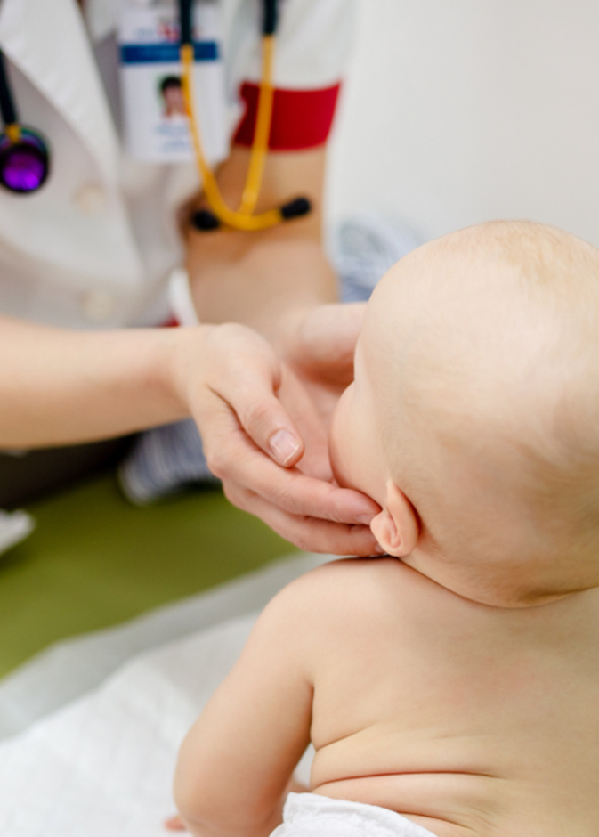 ما هي اعراض التهاب الغدد الليمفاوية عند الاطفال الرضع