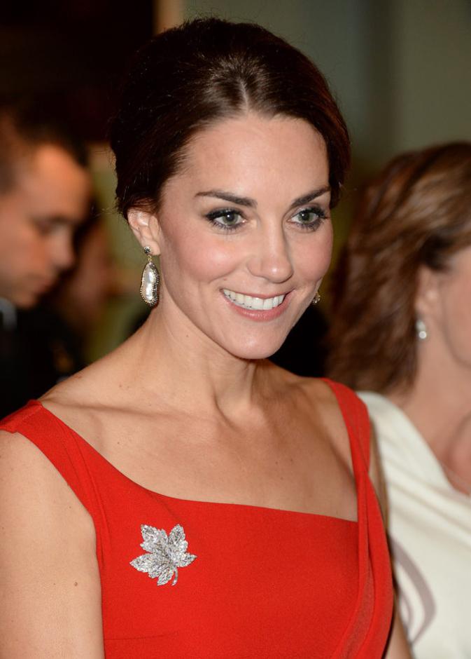 البروش أفخم قطع المجوهرات الملكية في التاريخ