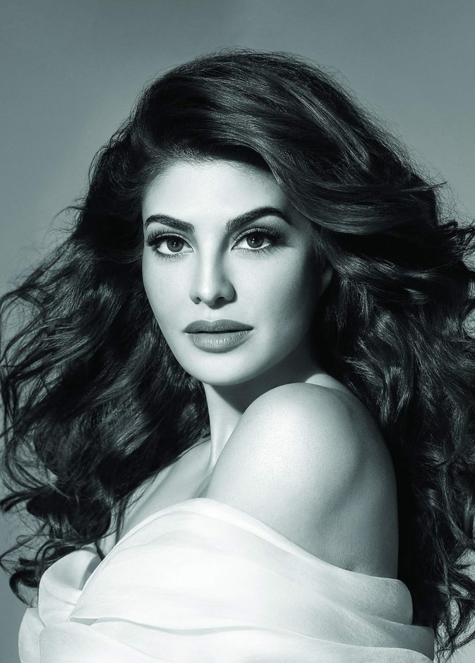  عدد متابعي جاكلين فيرنانديز على الإنستغرام يتجاوز 46 مليون متابع