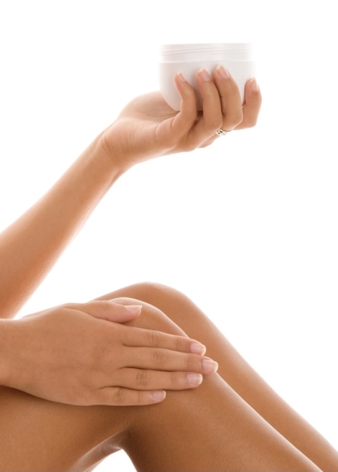  خلطات طبيعية تساعد على الحصول على لون بشرة موحدة للأكواع والركب