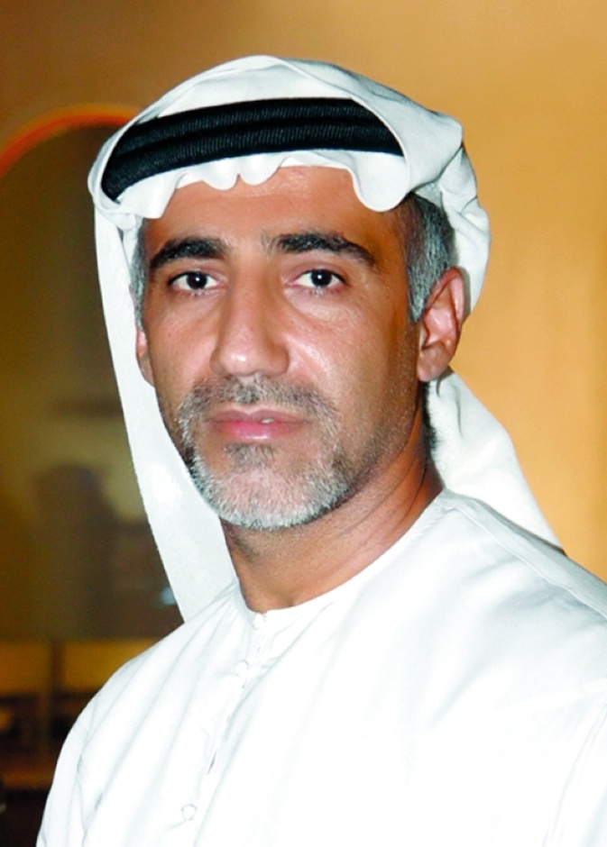 تتراوح أعمال عبدالله سعدي بين الرسم والتصوير والدفاتر الفنية وهو ما صنع منه فنان متكاملا بطموح يسعى به إلى العالمية.
