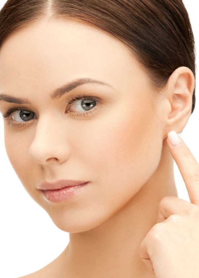 عملية تجميل الأذن بالليزر تساعد على تجميل وتصحيح بروز الأذنين