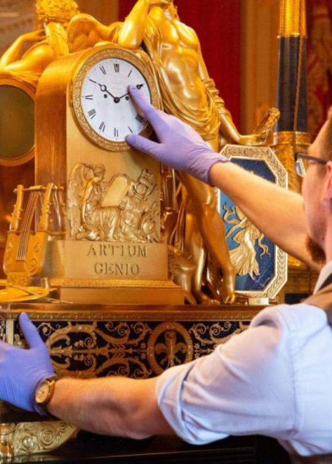 من هو المسؤول عن تغيير التوقيت الشتوي لأكثر من 400 ساعة في قلعة وندسور؟